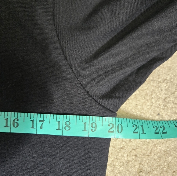 MIMI long Sleeve Black Shirt with A Graphic  Design And Bow. Size Medium - Picture 13 of 14